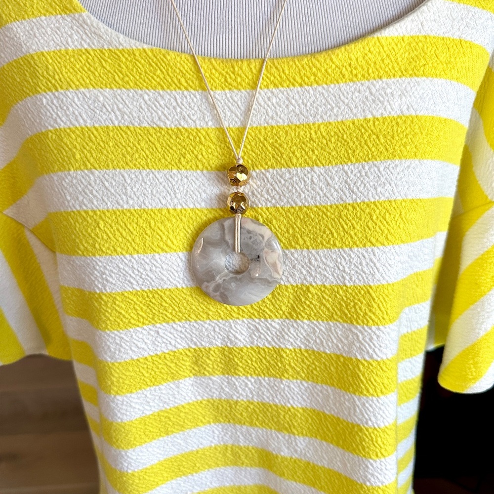 Anthropologie Frazier Sterling Speckled Stone Necklace Pendant Circle String